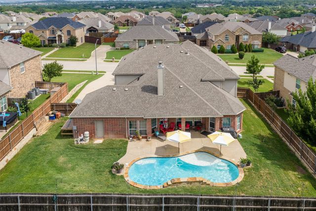 1232 Clearbrook Drive, Kennedale, TX 76060