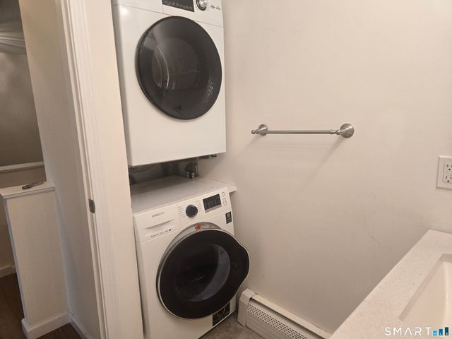 116 Foxwood Close 116, Milford, CT 06461