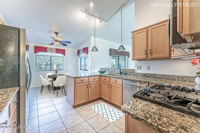1102 W Camino Monte Cristo, Green Valley, AZ 85614