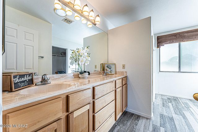 1102 W Camino Monte Cristo, Green Valley, AZ 85614