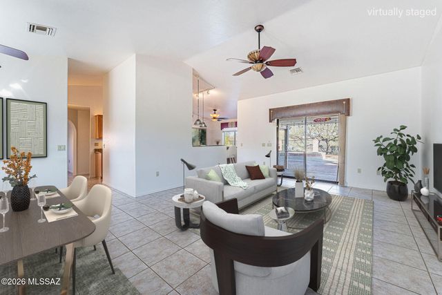 1102 W Camino Monte Cristo, Green Valley, AZ 85614