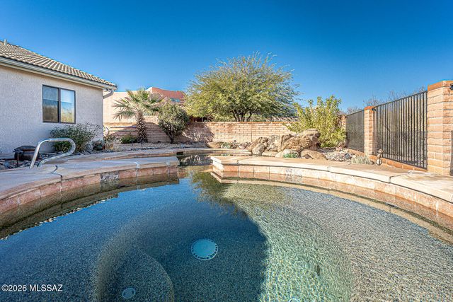 1102 W Camino Monte Cristo, Green Valley, AZ 85614