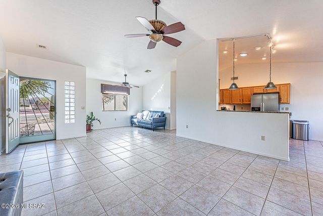 1102 W Camino Monte Cristo, Green Valley, AZ 85614