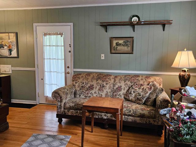 926 E Victoria Street, South Bend, IN 46614