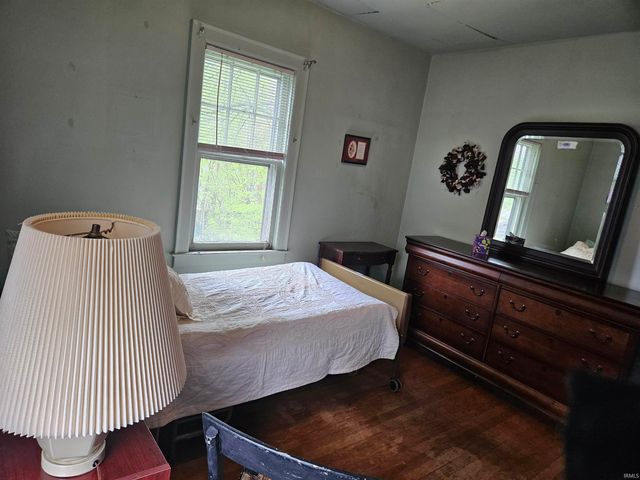 926 E Victoria Street, South Bend, IN 46614