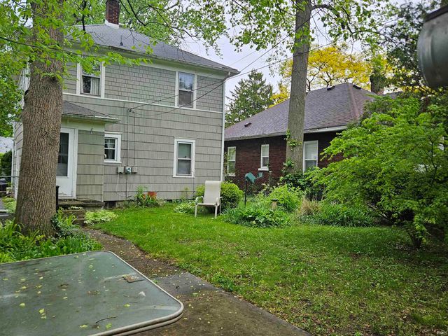 926 E Victoria Street, South Bend, IN 46614