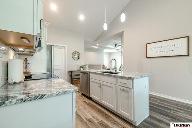 303 Half Moon Drive, Lincoln, NE 68527