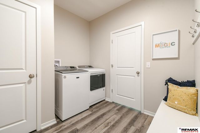 303 Half Moon Drive, Lincoln, NE 68527
