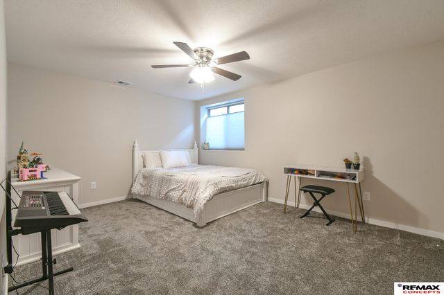 303 Half Moon Drive, Lincoln, NE 68527