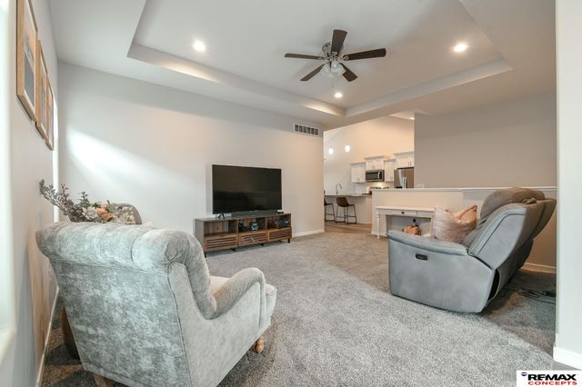 303 Half Moon Drive, Lincoln, NE 68527