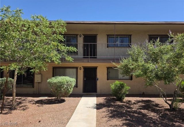 575 South Royal Crest Circle 26, Las Vegas, NV 89169