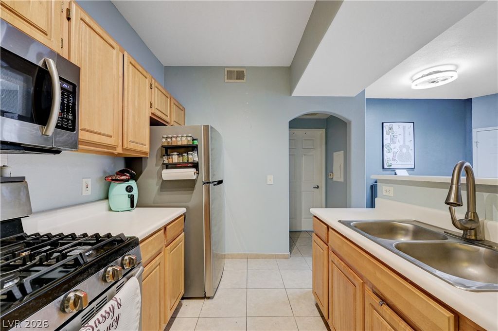 Image 12 of property listing at 8555 West Russell Road 1017, Las Vegas, NV 89113
