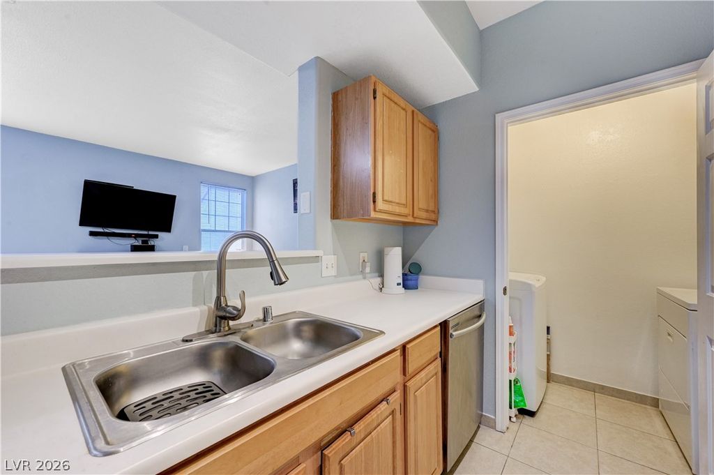 Image 13 of property listing at 8555 West Russell Road 1017, Las Vegas, NV 89113
