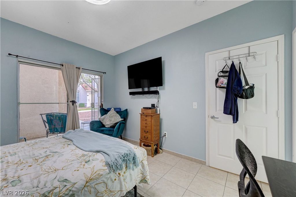 Image 21 of property listing at 8555 West Russell Road 1017, Las Vegas, NV 89113