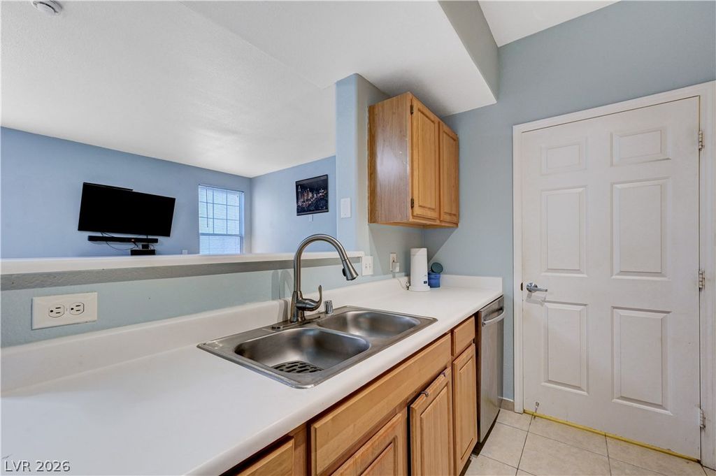Image 25 of property listing at 8555 West Russell Road 1017, Las Vegas, NV 89113