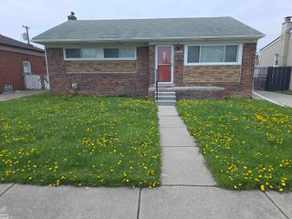 31257 Burton Street, St Clair Shores, MI 48082