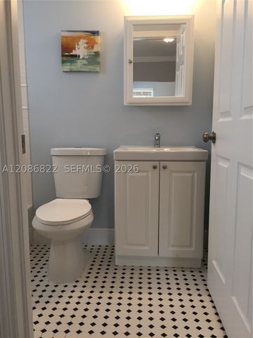 53 NE 49th St 7A, Miami, FL 33137