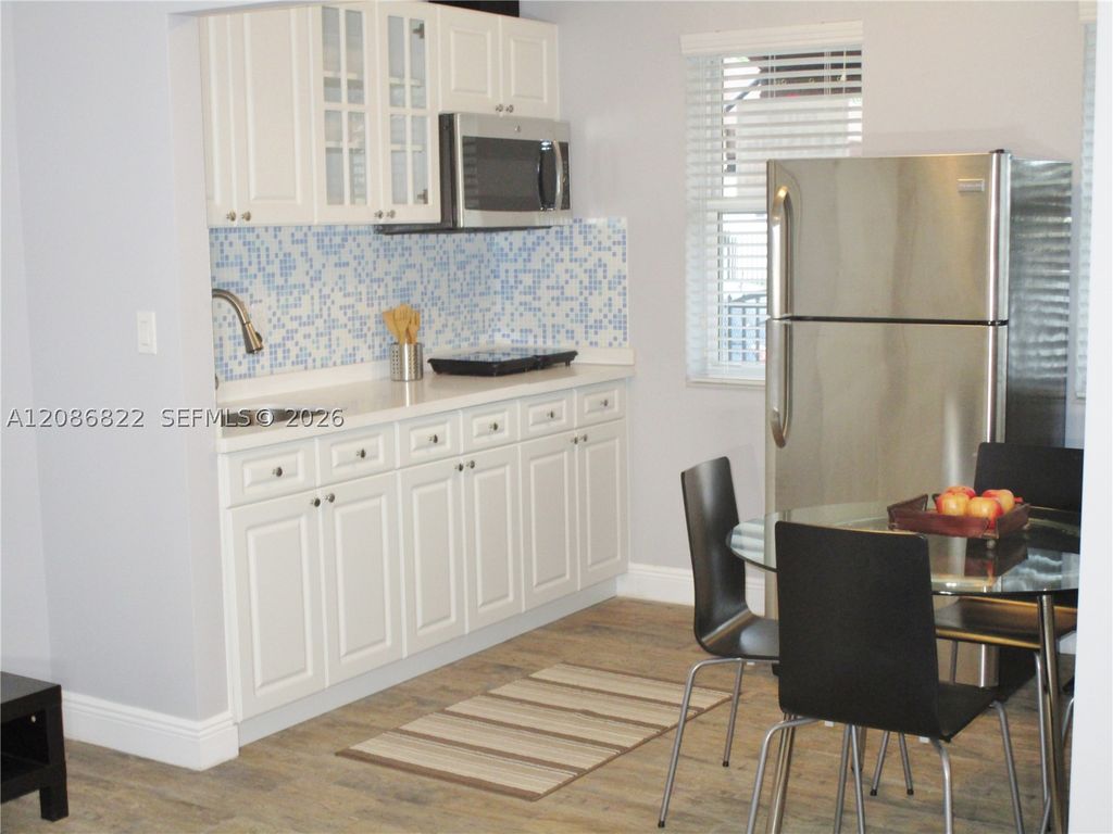53 NE 49th St 7A, Miami, FL 33137