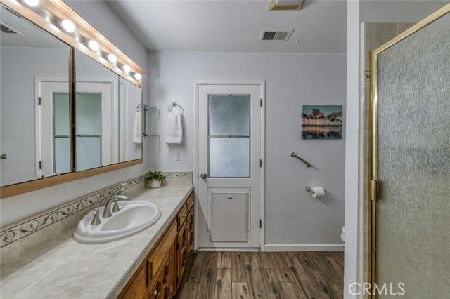 6732 E Harvey, Fresno, CA 93727