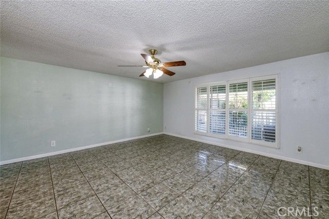 6732 E Harvey, Fresno, CA 93727