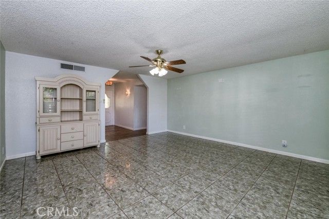 6732 E Harvey, Fresno, CA 93727