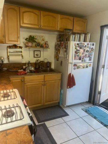 29 CLMT MESA BLVD, San Diego, CA 92117