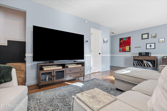 4838 Jenkins Rd, Knoxville, TN 37918