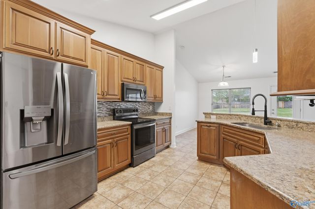 132 Bridge Crest Drive, Harvest, AL 35749