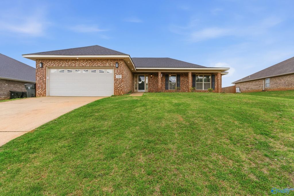 132 Bridge Crest Drive, Harvest, AL 35749