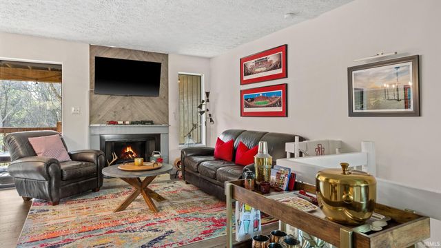9006 S Pointe Ridge Ln Unit 4, Bloomington, IN 47401