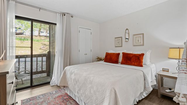 9006 S Pointe Ridge Ln Unit 4, Bloomington, IN 47401