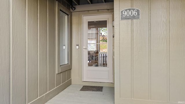 9006 S Pointe Ridge Ln Unit 4, Bloomington, IN 47401
