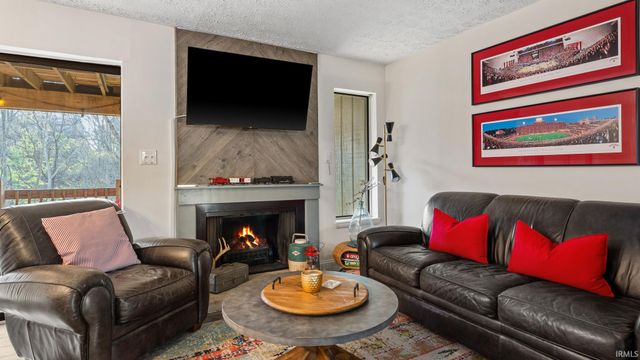 9006 S Pointe Ridge Ln Unit 4, Bloomington, IN 47401