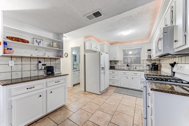 430 Dogwood Lane W, Crockett, TX 75835