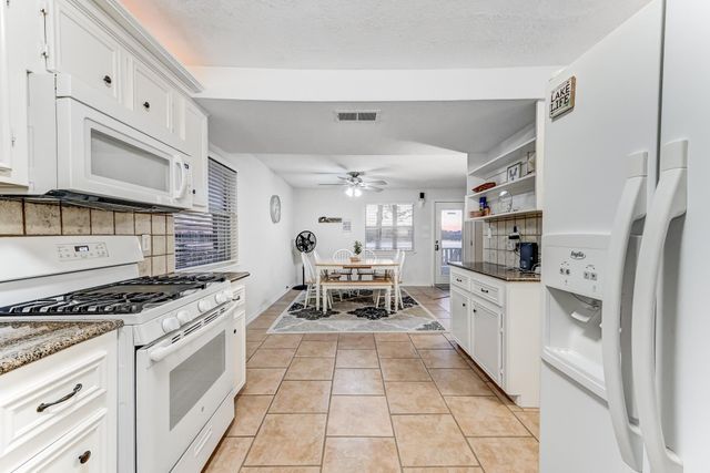 430 Dogwood Lane W, Crockett, TX 75835