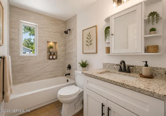 8988 CASTLE Boulevard, Jacksonville, FL 32208
