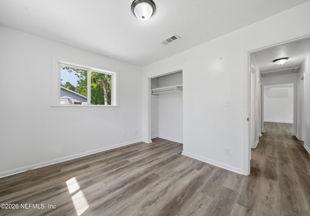 8988 CASTLE Boulevard, Jacksonville, FL 32208