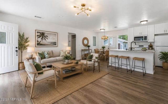 8988 CASTLE Boulevard, Jacksonville, FL 32208
