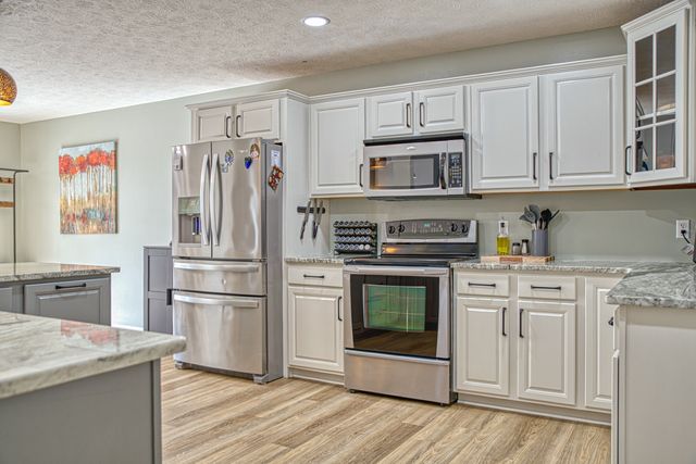 715 Stoneybrook Ct, Cookeville, TN 38506