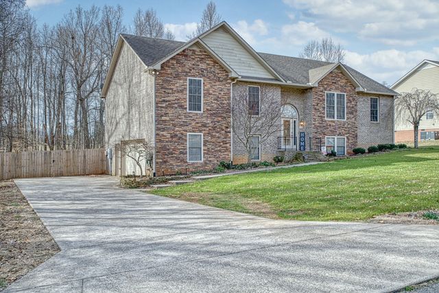 715 Stoneybrook Ct, Cookeville, TN 38506