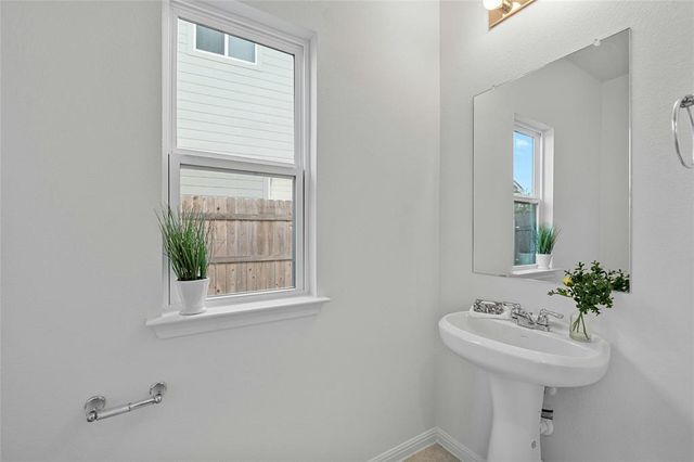 9713 Grapevine Leaf DR, Manor, TX 78653