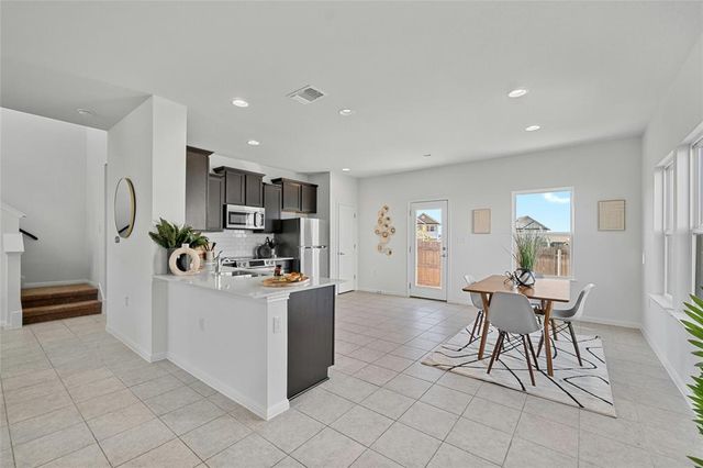 9713 Grapevine Leaf DR, Manor, TX 78653