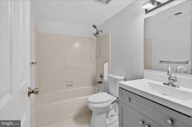 23 WESTWINDS DR, West Windsor, NJ 08550