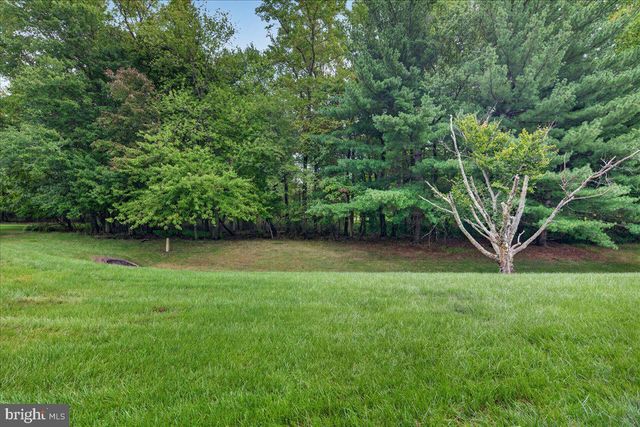23 WESTWINDS DR, West Windsor, NJ 08550