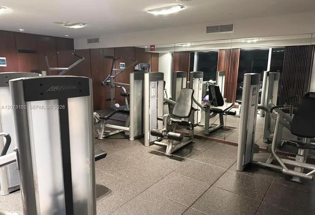 335 S Biscayne Boulevard 3706, Miami, FL 33131