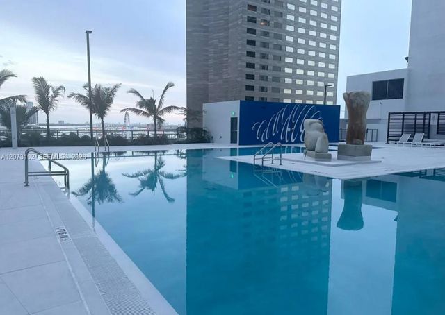 335 S Biscayne Boulevard 3706, Miami, FL 33131