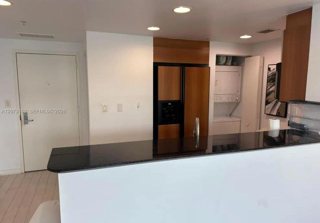 335 S Biscayne Boulevard 3706, Miami, FL 33131