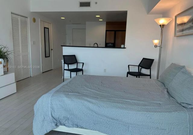 335 S Biscayne Boulevard 3706, Miami, FL 33131