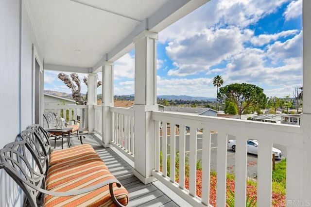 525 W El Norte Parkway 348, Escondido, CA 92026