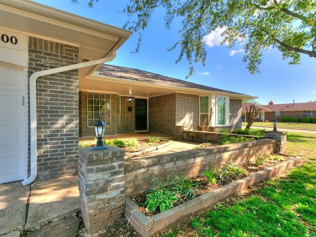 300 Woodside Drive, Norman, OK 73071
